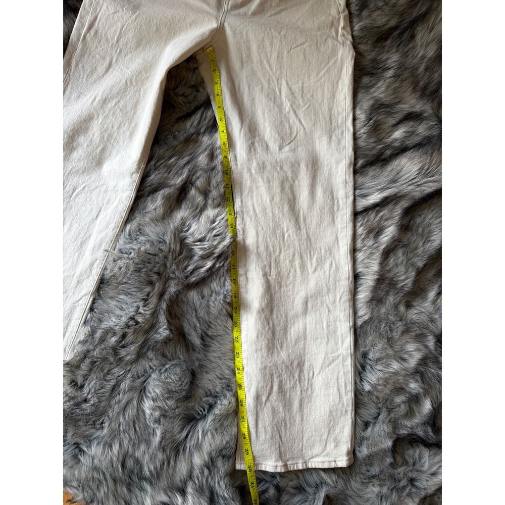 Madewell Straight-Leg Jeans in Off-White - Picture 8 of 10